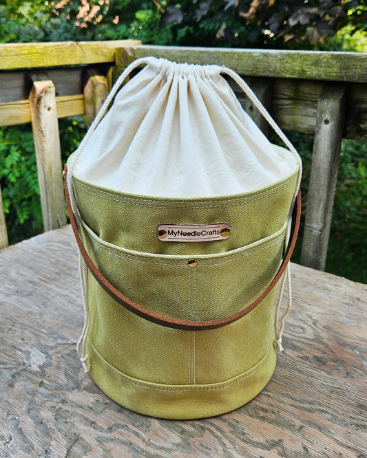 Canvas Bucket in Avocado green