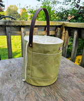 Canvas Bucket in Avocado green