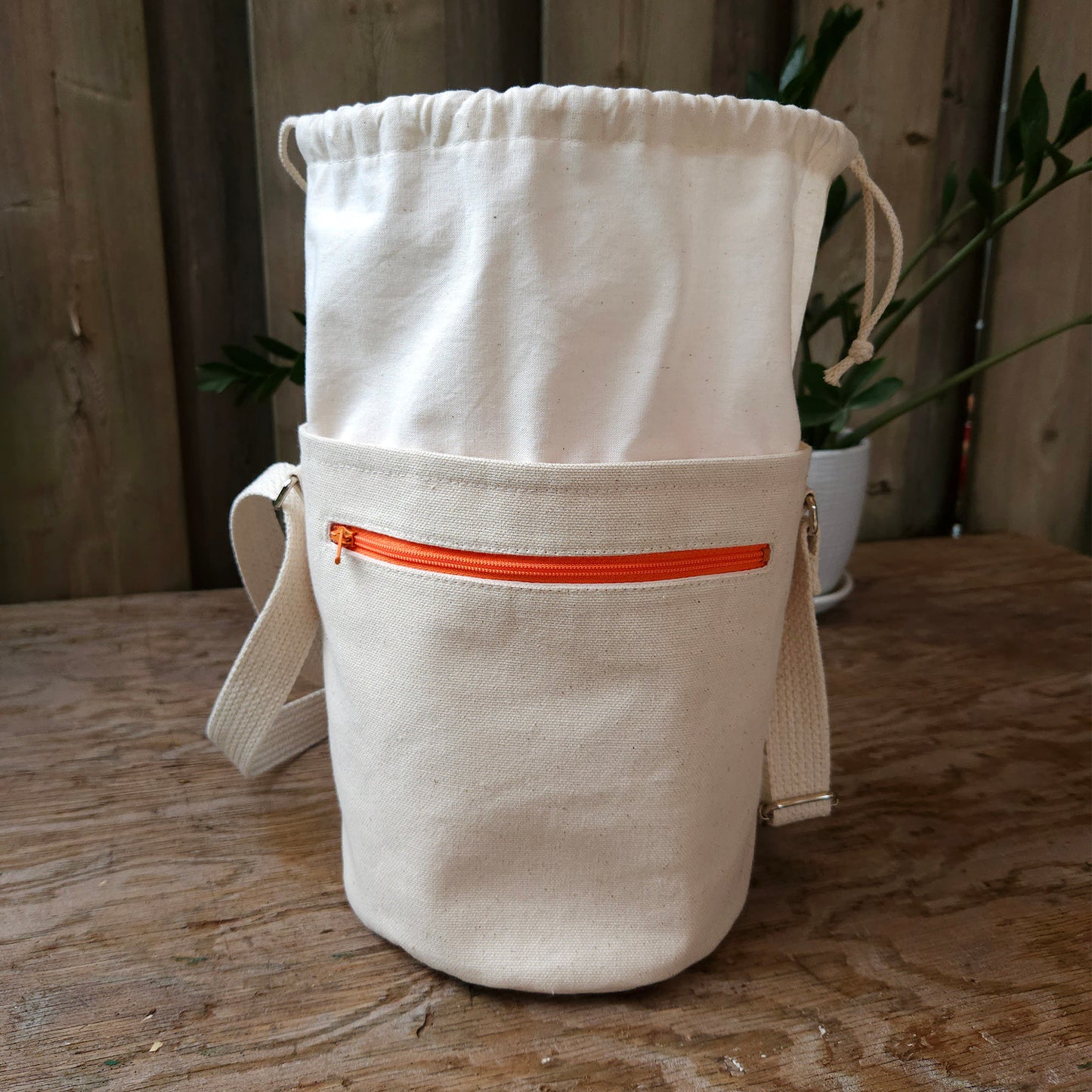Project Bucket Bag – Crossbody Style - Tangerine/Blue