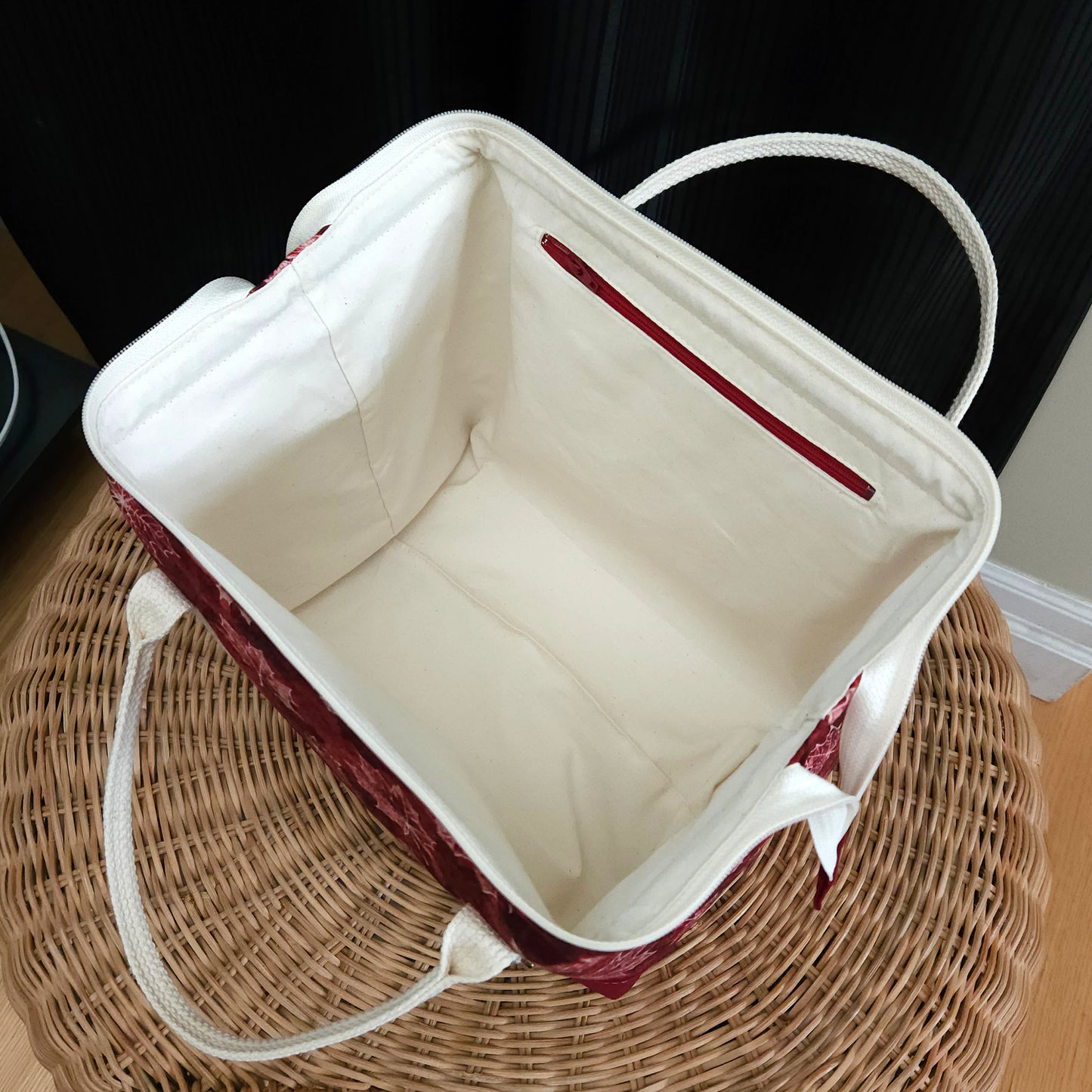 Red Maple Leaf Knit Night Project Bag