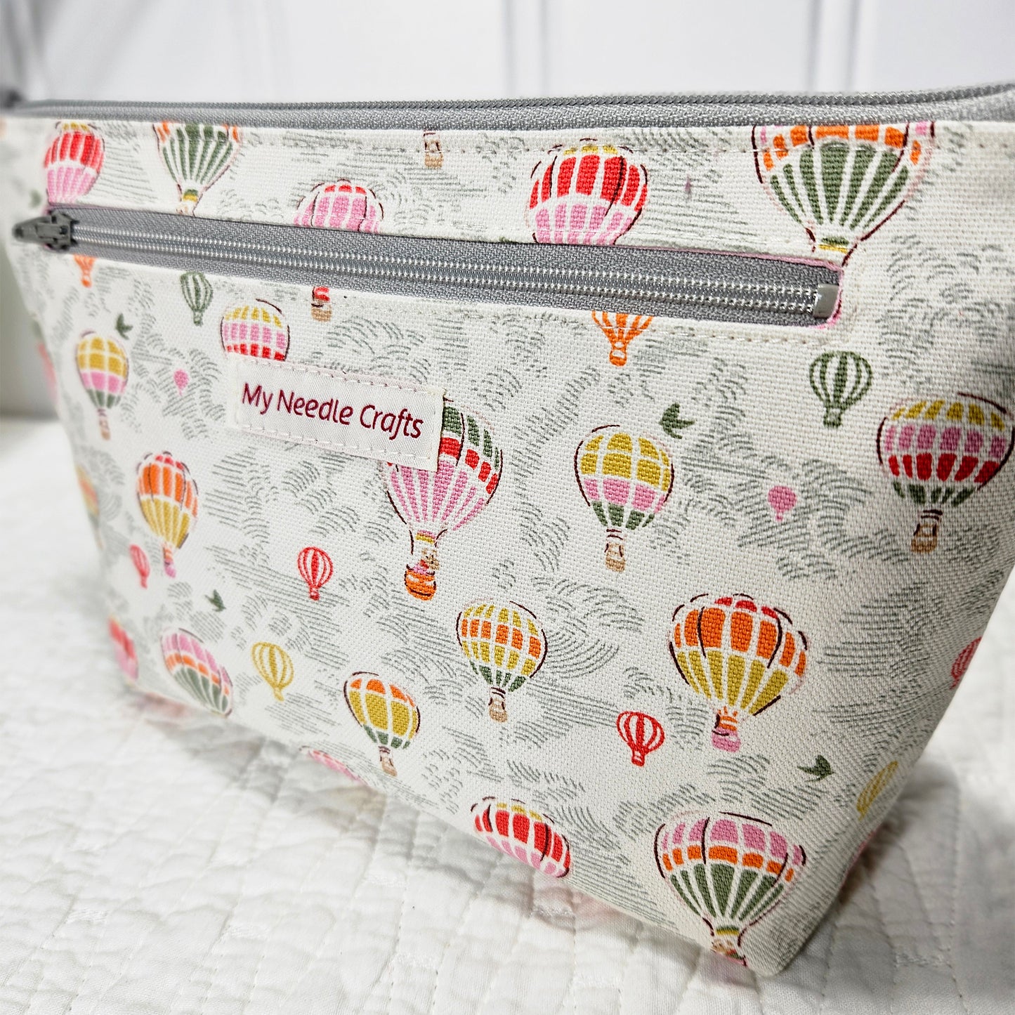 Balloon print Interchangeable Needle Organizer
