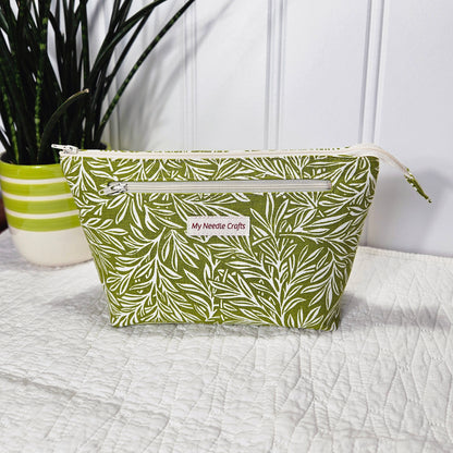 Green Leaves print Interchangeable Needle Organizer