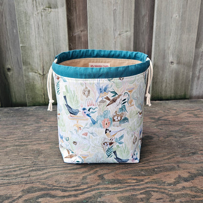 Backyard Birds Print Divided Sock Size Knitting Bag