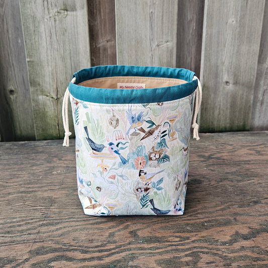 Backyard Birds Print Divided Sock Size Knitting Bag