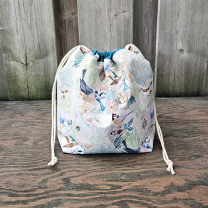 Backyard Birds Print Divided Sock Size Knitting Bag