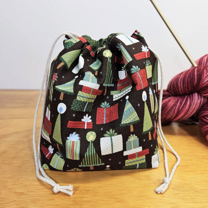 Holiday Gifts Print Divided Sock Size Knitting Bag