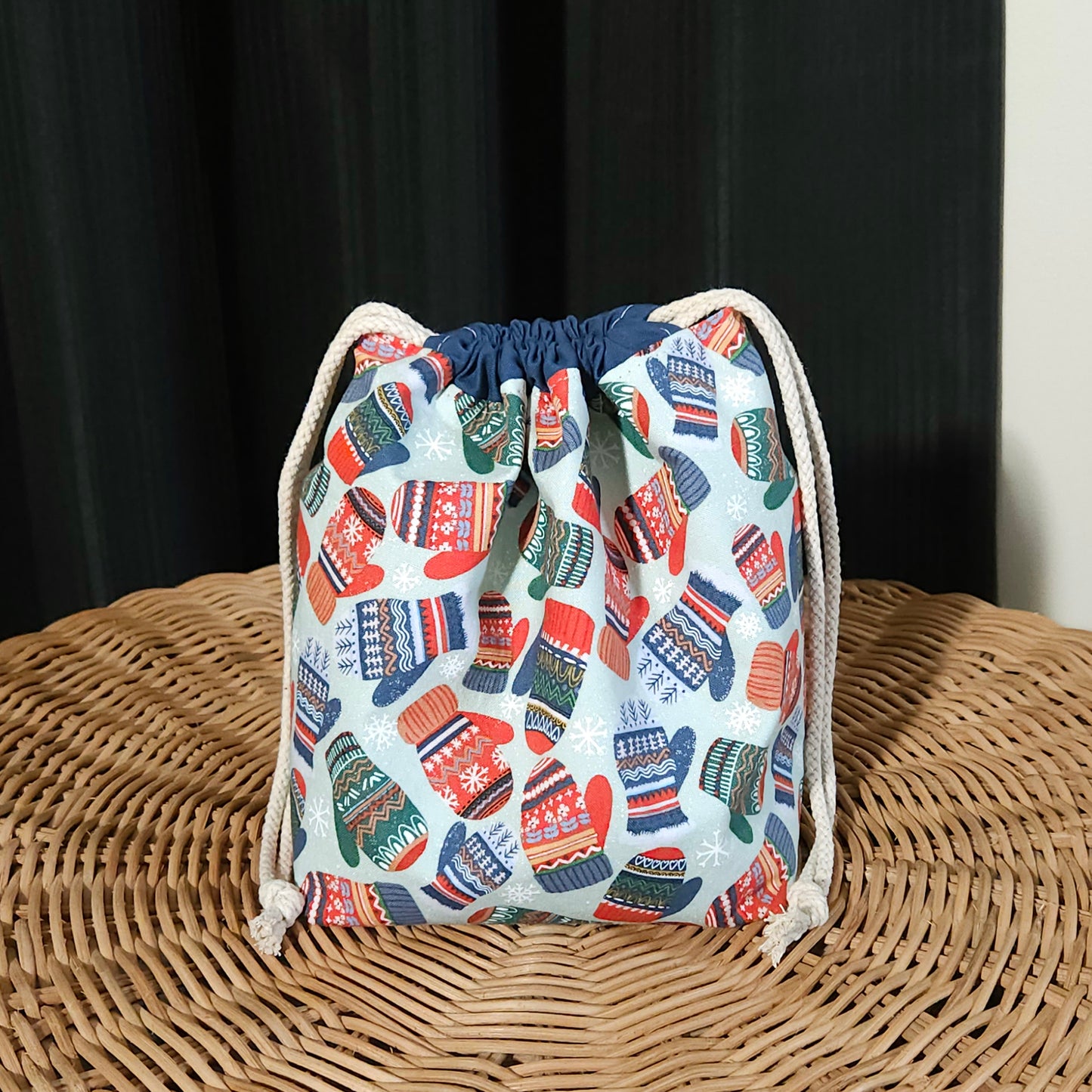 Mittens Print Divided Sock Size Knitting Bag