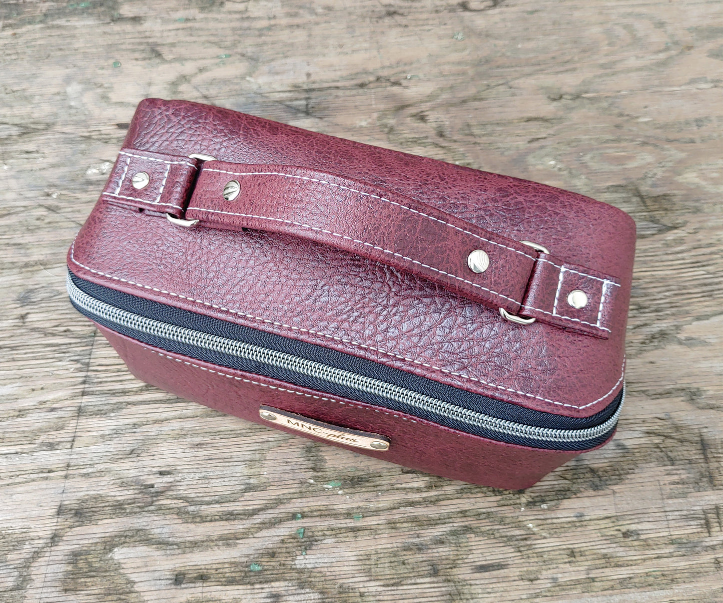 SM Zip and Go  Notion Pouch in Deep Red Vinyl