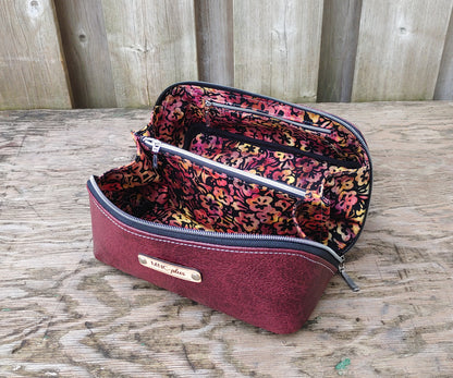 SM Zip and Go  Notion Pouch in Deep Red Vinyl