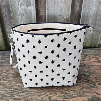 Black Stars print Shawl Size Wedge Bag
