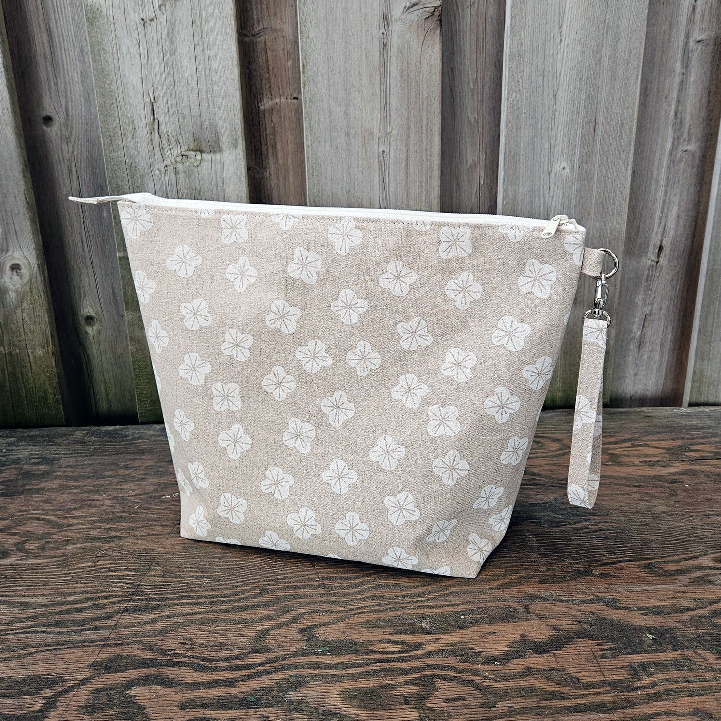 Dainty White Flowers print Shawl Size Wedge Bag