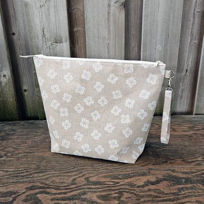 Dainty White Flowers print Shawl Size Wedge Bag