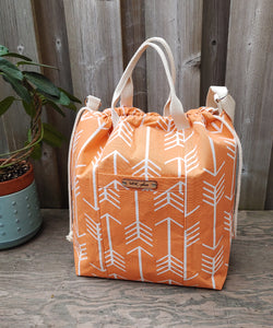 Maxine Tote Bag in tangerine arrows