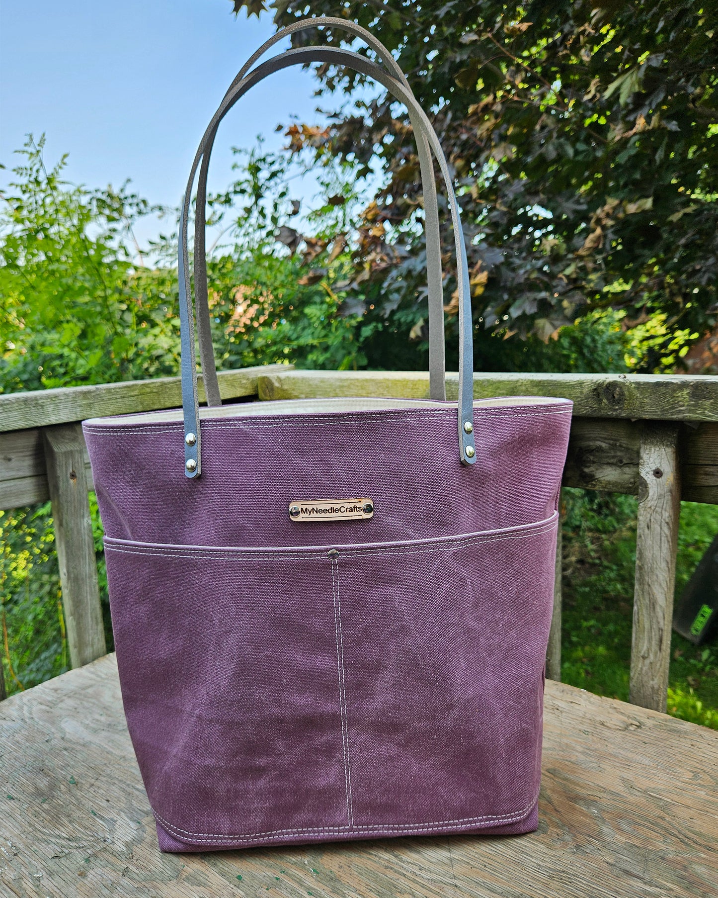 Canvas Tote in Cabernet