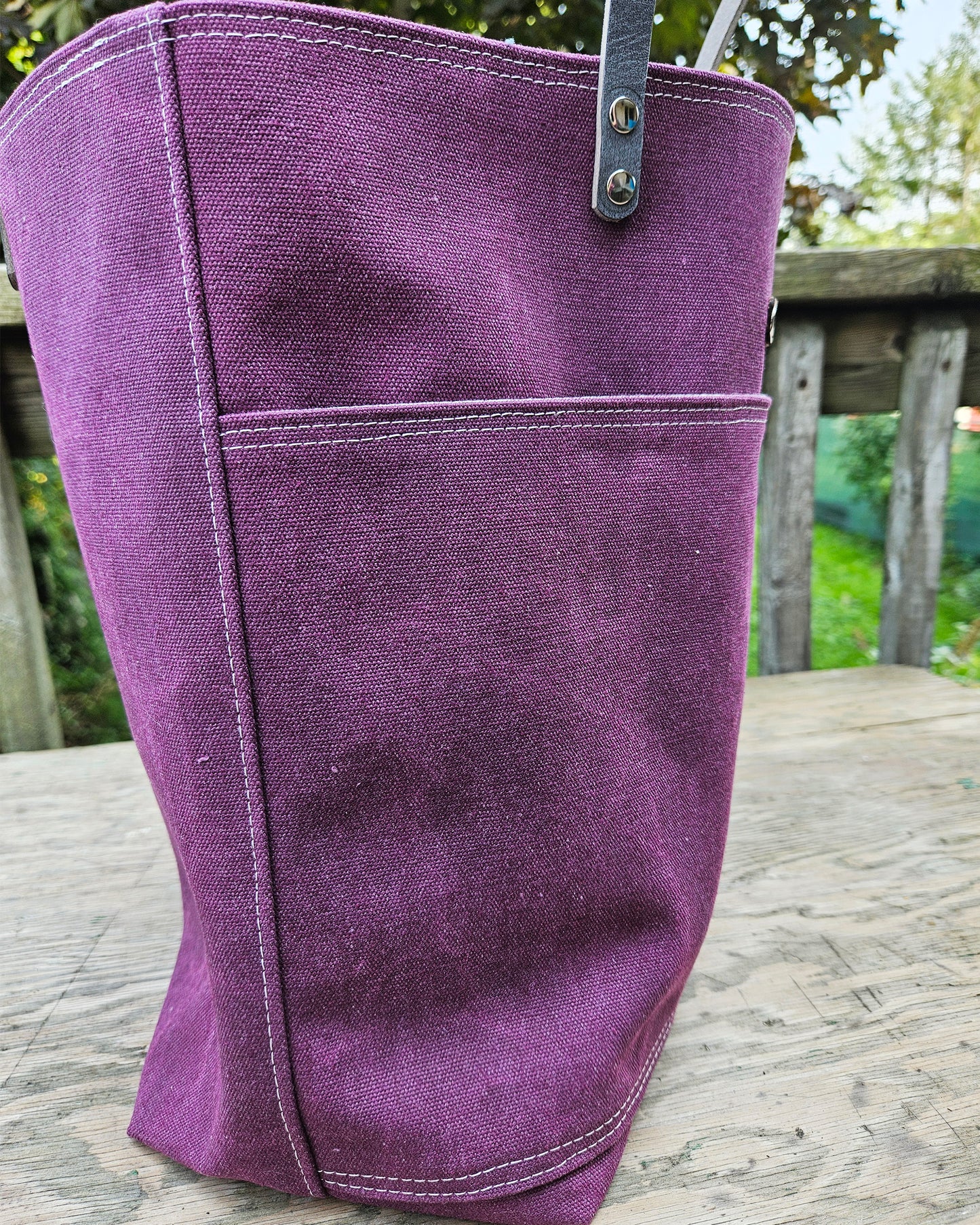 Canvas Tote in Night Shade