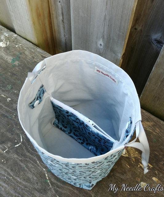 Smokin' Pistols Print Divided Sock Size Knitting Bag