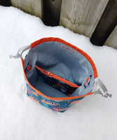 Knitting Raccoons Print Divided Sock Size Knitting Bag
