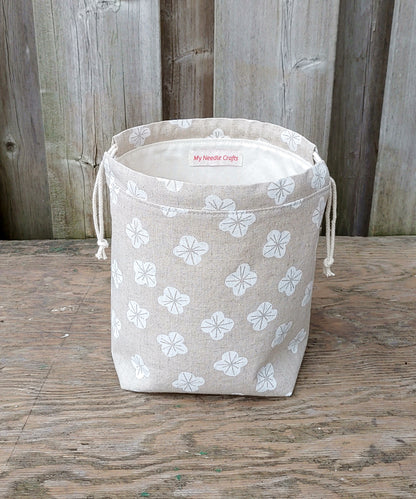 Little White Flowers Print Divided Sock Size Knitting Bag