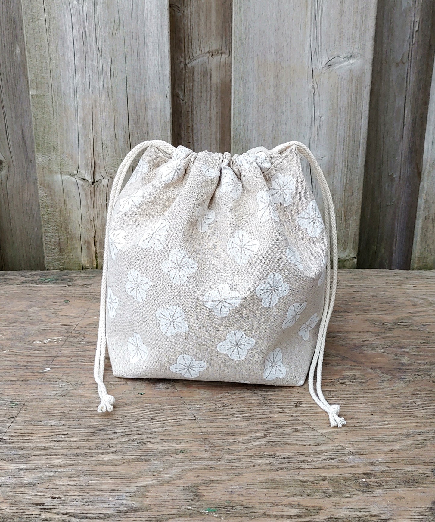 Little White Flowers Print Divided Sock Size Knitting Bag